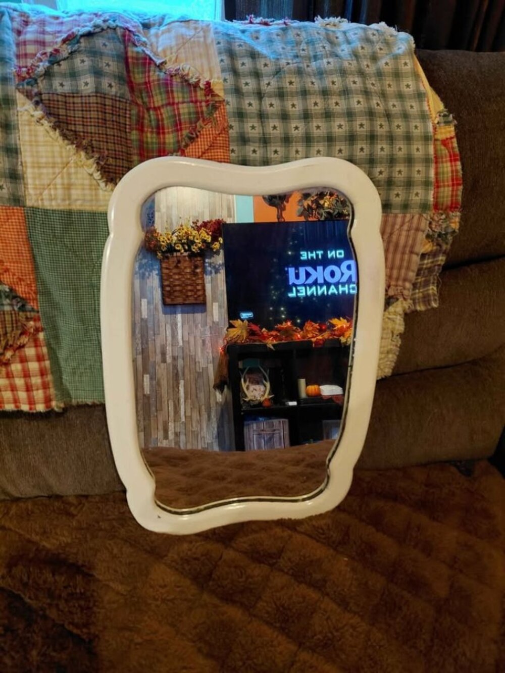 Vintage Cream Wavy Frame Wall Mirror
